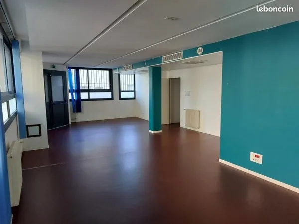 Local 341 m²