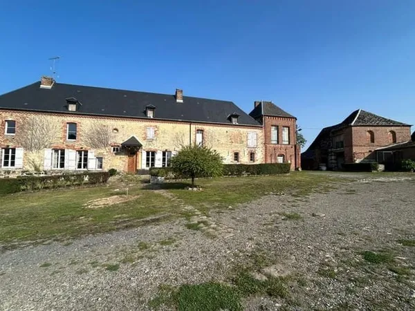Maison 6 pièces 270 m²