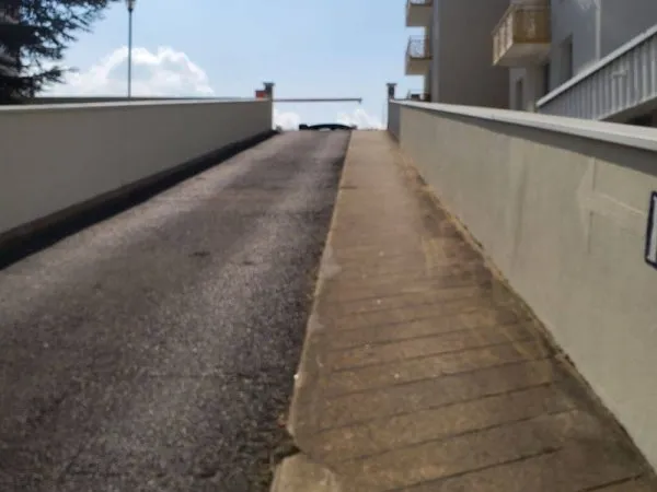 Parking 12 m²