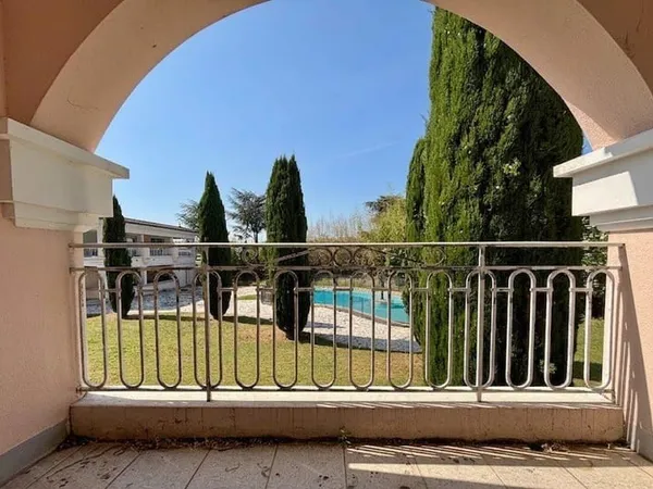 Appartement T3 dans résidence avec piscine