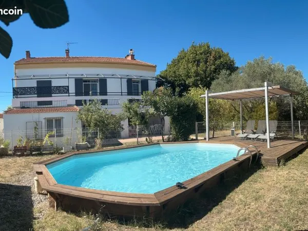 Maison 226m2, 6 chambres, piscine, box, jardin