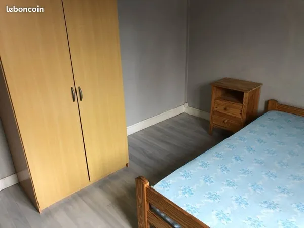 Chambre meublée proche gare