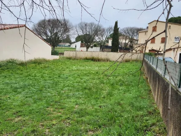 Terrain 488 m²