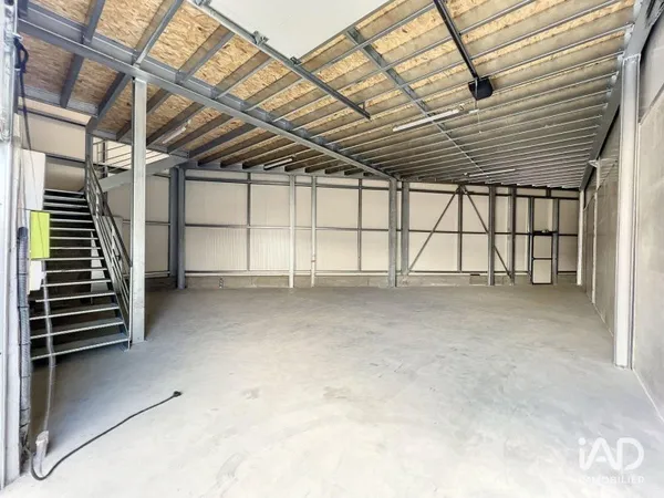 Local commercial 190 m²