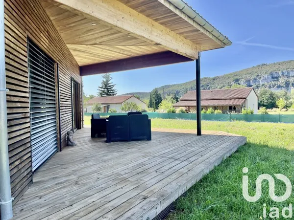 Maison 6 pièces 151 m²