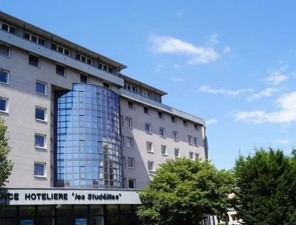 Joli studio campus universitaire