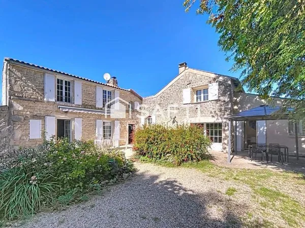 Opportunité unique à 25 minutes de La Rochelle et 10 minutes d'Aigrefeuille