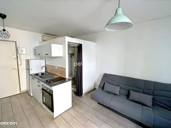 Studio 1 pièce 16 m²