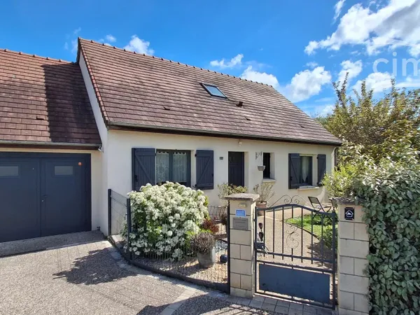 A VENDRE, La Chaussée St Victor, Maison 4 chambres dont 2 au rez-de-chaussée