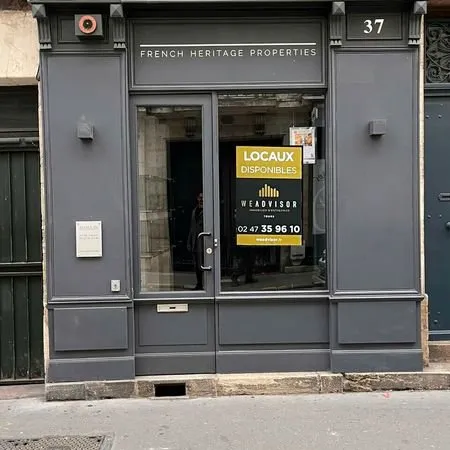 LOCAL COMMERCIAL 55 m² TOURS