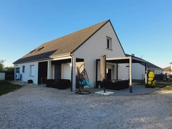 Maison 8 pièces 170 m²