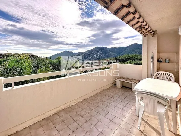 Exclusivite - Théoule-sur-Mer - Appartement 27m2 avec terrasse - vue Esterel et mer - garage