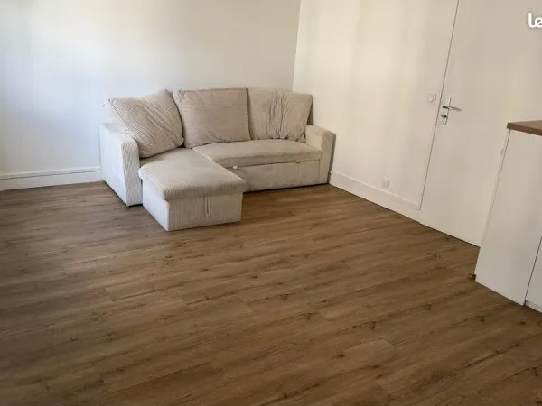 Studio 17 m² rénové - proche gare - idéal étudiant / jeune actif