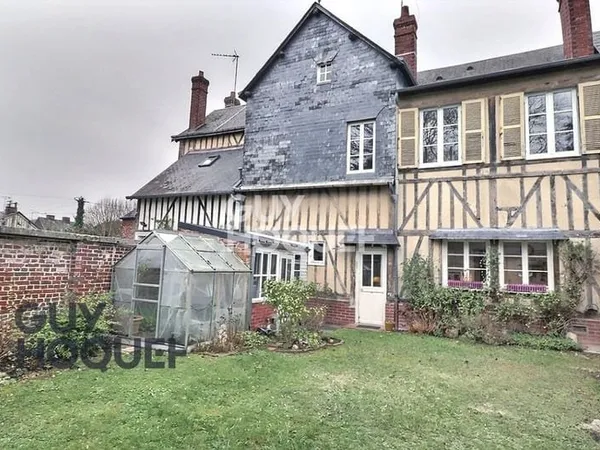 Maison 6 pièces 182 m²