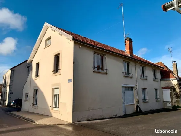 Maison 212 m2 à Jouy les Reims