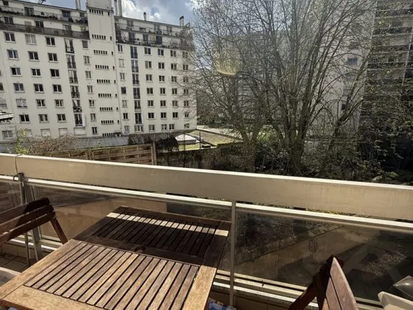 4 pièces 84m2 avec balcons, parking et cave à Nation