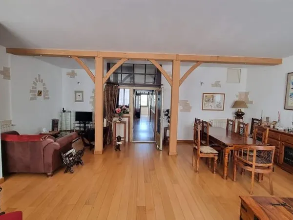 Maison 5 pièces 160 m²