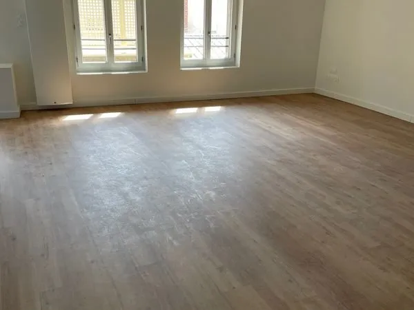 T2 bis rénové - grande terrasse 35m2