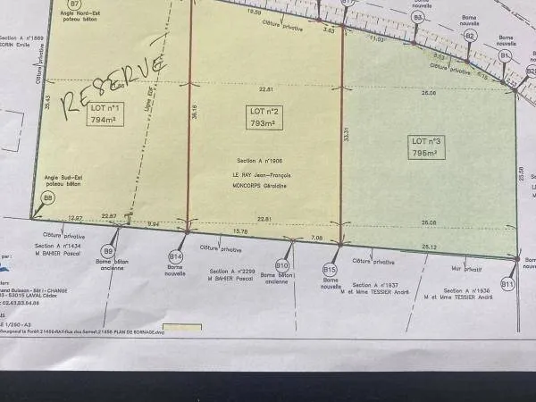 Terrain constructible 793 m²
