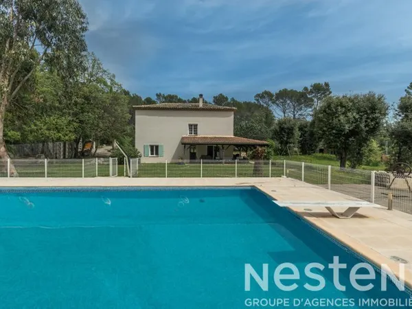 A VENDRE ! Maison 170 m² avec piscine et garage + appartement indépendant 80 m² à Callas