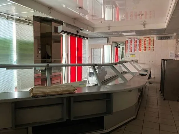 Local commercial 263 m²