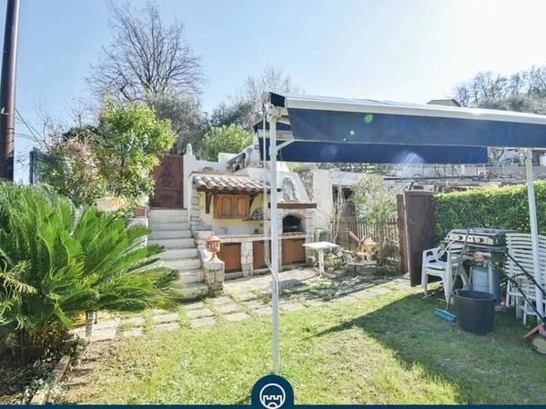 SAINT--JEANNET- HAUT DE VILLA 4 Pièces 87m2