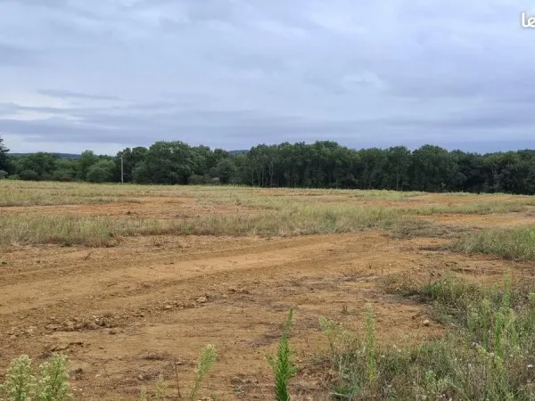 Terrain 495 m² Allan