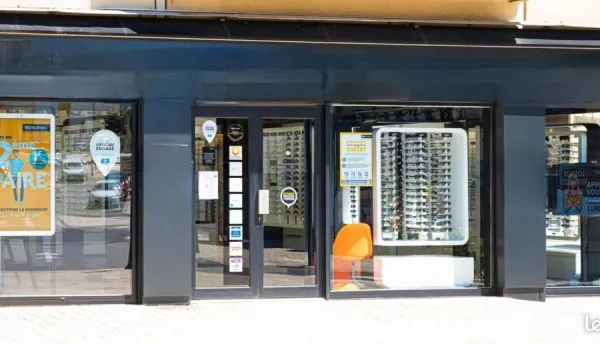 Local commercial 93 m²