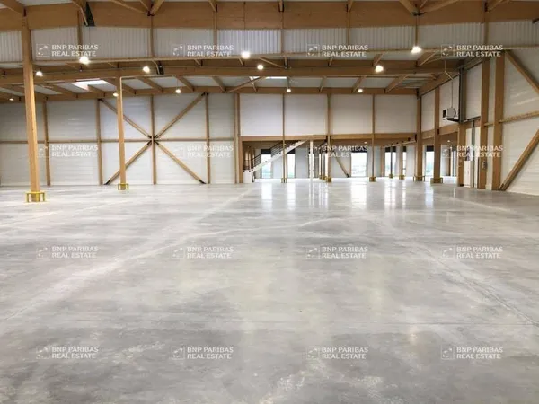 Local d'activité 4635 m²
