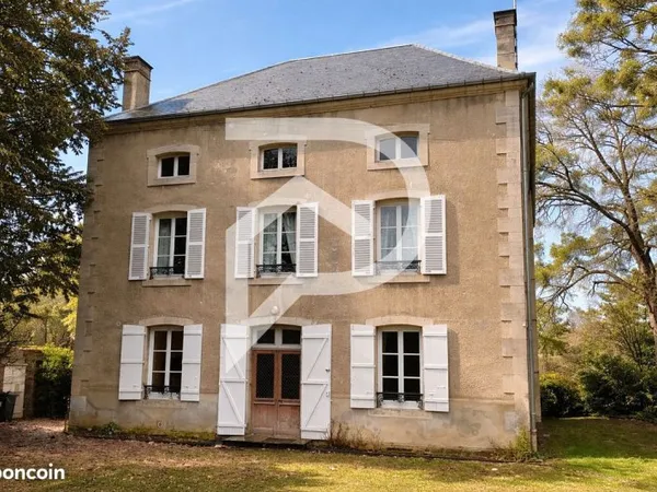 Maison 7 pièces 224 m²