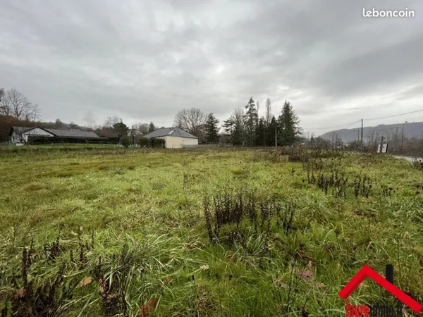 Terrain 1475 m² Objat