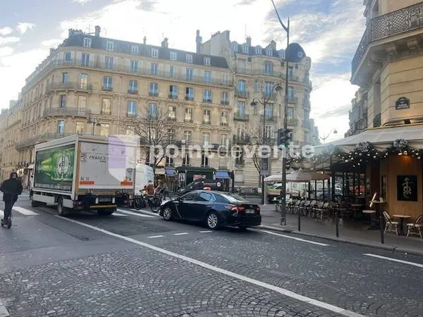Local commercial 263 m²