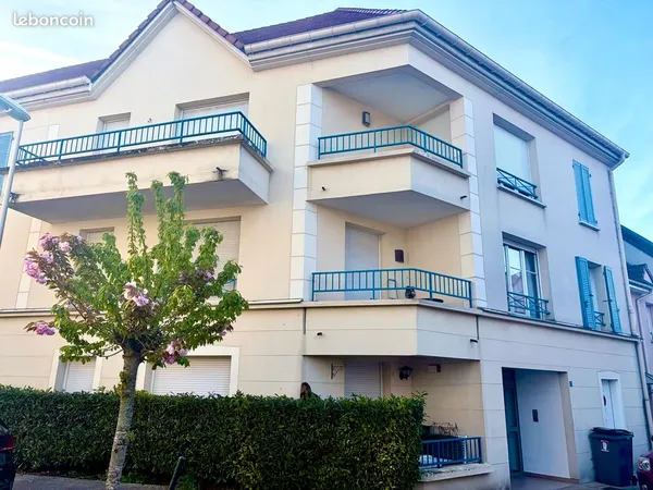 F2 au coeur de Villepinte - deux pas de l'Hôtel de Ville et l'Église - Investissement locatif rentab