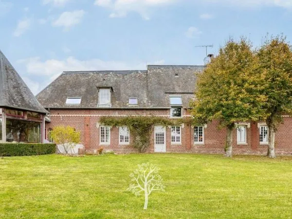 Maison 7 pièces 390 m²