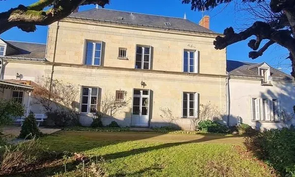 Maison 16 pièces 235 m²