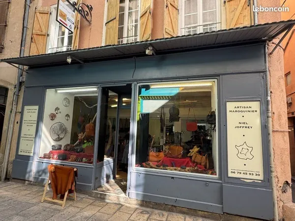 📍 à louer - local commercial - rue droite - millau