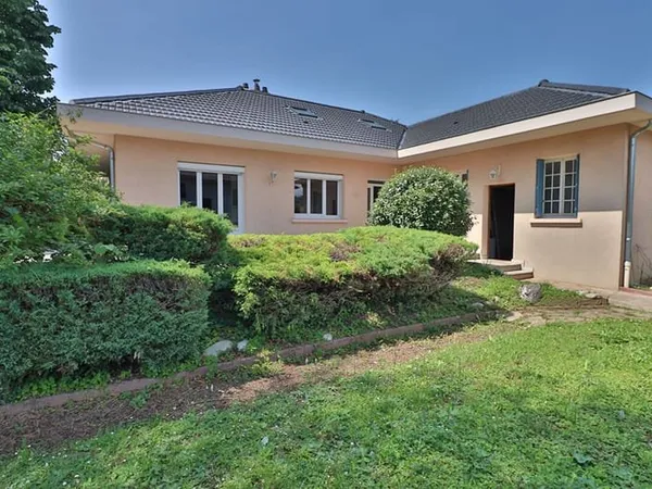 Maison 8 pièces 156 m²