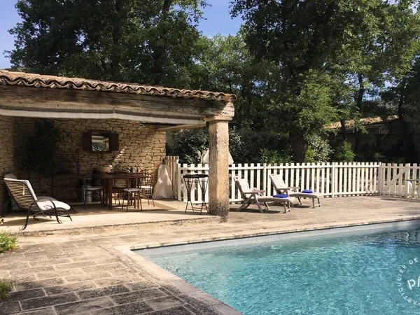 Maison 6 pièces 365 m²