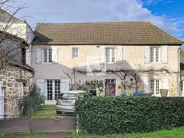 Maison de caractère avec dépendances Cublac