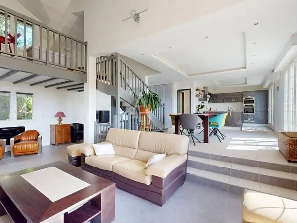 Maison 6 pièces 160 m²