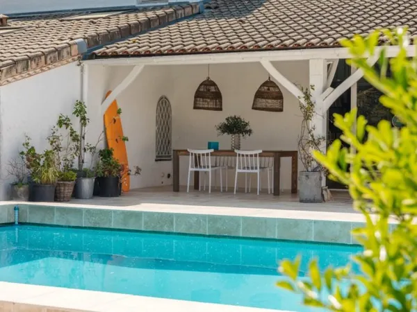Quinsac - Maison d'exception avec dépendance, piscine et parc d'