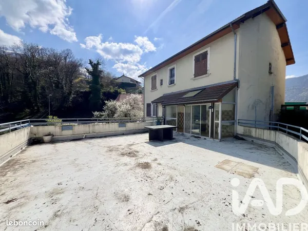 Maison 8 pièces 188 m²