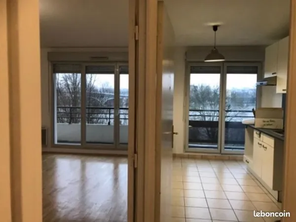 Louer Appartement 3 pièces avec terrasse - Poissy