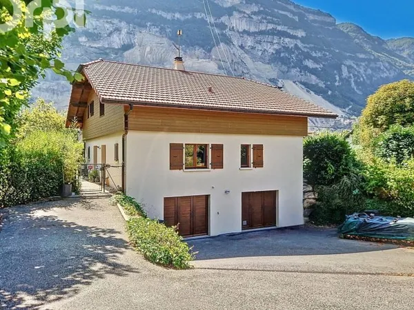 Maison 7 pièces 163 m²