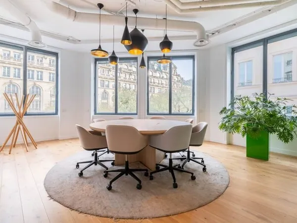 Bureau 45 m²