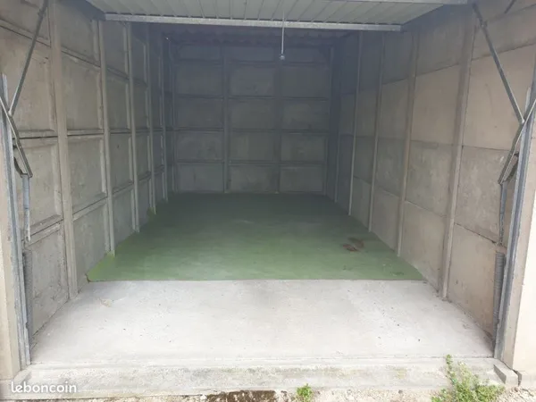 Box à louer - idéal stockage ou garage Villeneuve le roi