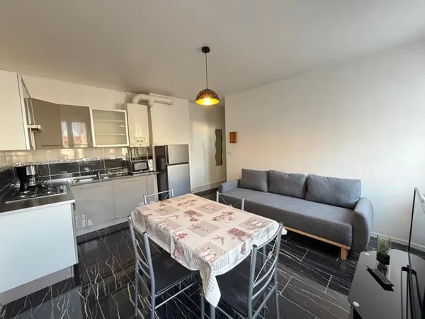 F2 meublé 31m2 HYPER CENTRE idéal ETUDIANTS