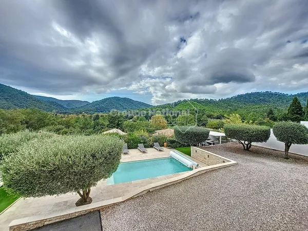 Villa contemporaine à vendre à La Roquebrussanne - Référence ...