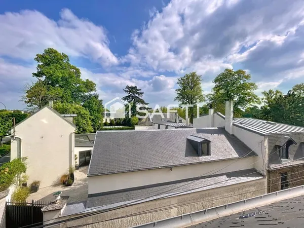 DUPLEX DE 4 PIECES PARFAIT ETAT, PROCHE DU CHÂTEAU DE VERSAILLES