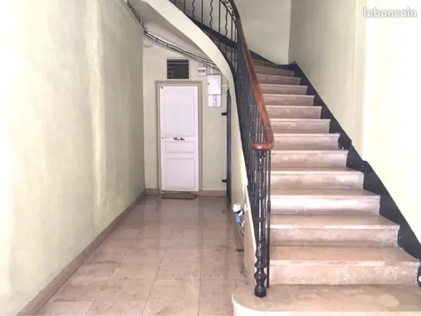 BUREAU ou LOCAL 10m2 rue paradis